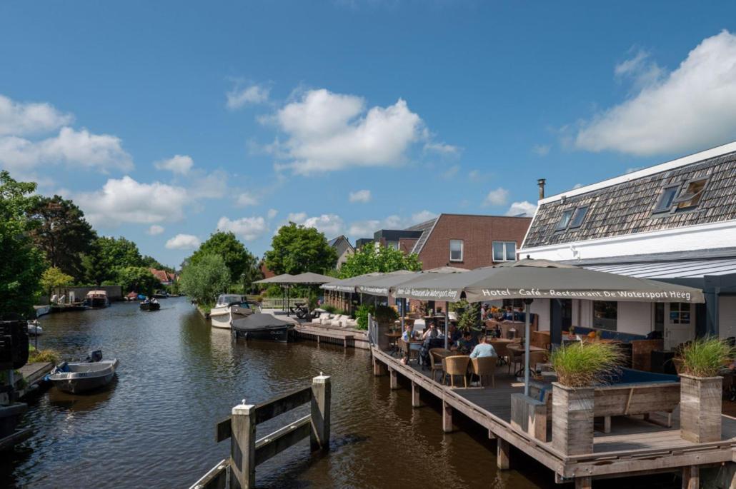 De Watersport Heeg Hotel Exterior photo